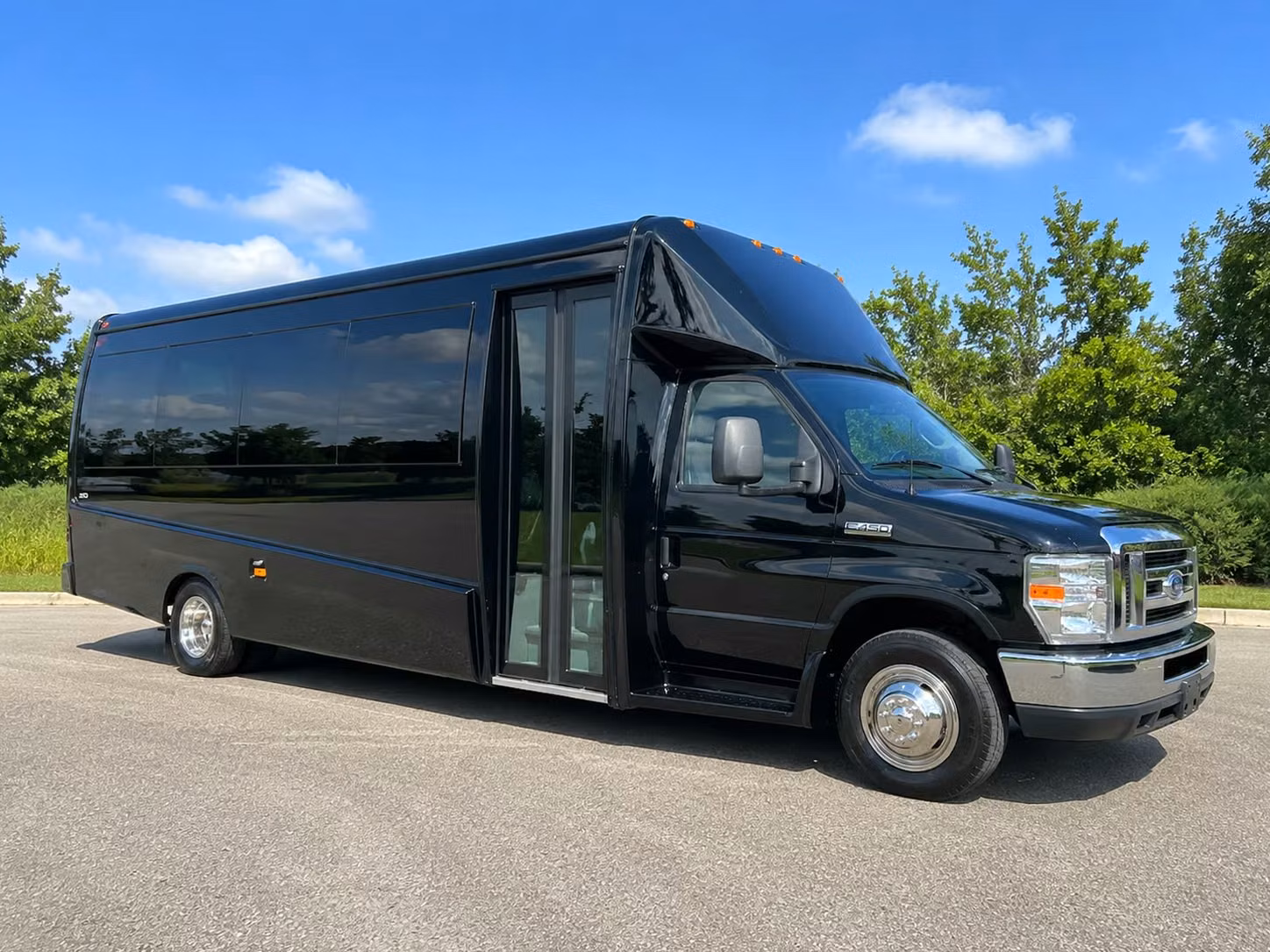 browse minibus rentals for smaller concert groups in lubbock